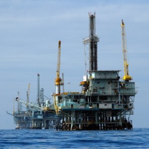Islander030
Oil rigs in the channel