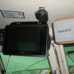 Media 'Garmin 7610 overhead mount' in album 'Finished Mascoat and Polar white paint'