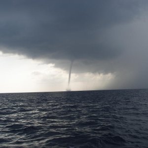water spout after diving