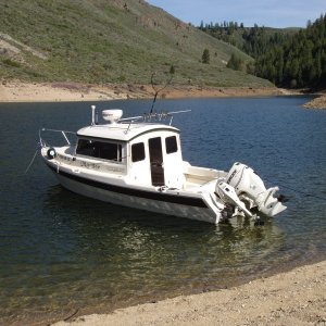 Our 1st outing on My Lee-May 2009
Anderson Ranch Reservoir