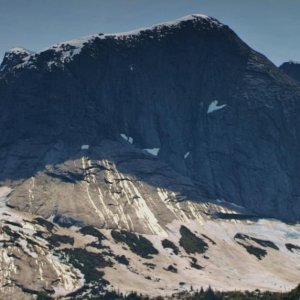 Hanging glacial valley