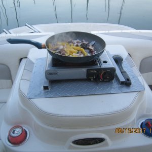 Media 'Portabella burgers at Kincardin Yacht Club' in album 'Portabella burgers at Kincardin Yacht Club'