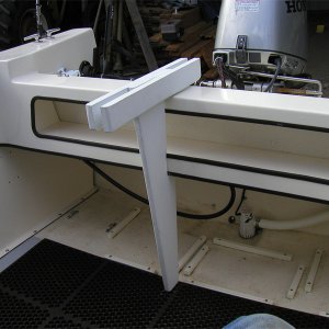 The center support in place
