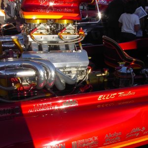 Nice use of stainless steel braided armored fuel hoses!