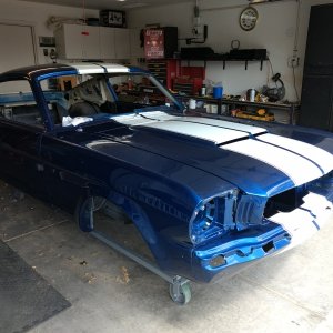 Front 3/4 view