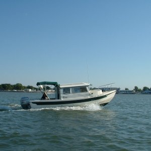 East Harbor, Lake Erie, Ohio.  Photo by Valkyrie.