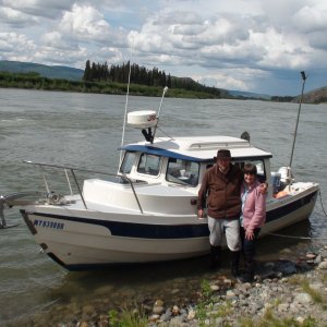 Tie up at Minto Landing 260 miles down river