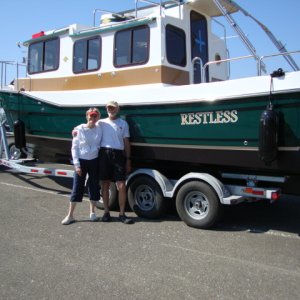 21 July 2010: Charlie &
Nancy with their new
Ranger 27 - RESTLESS