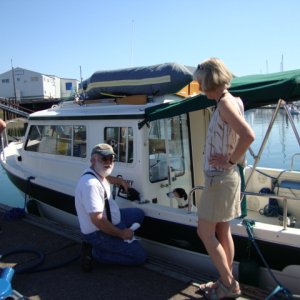 8 July 2010: Bellingham Fuel Dock, Jeff & Donna Pugh from California.
Note - Update: June 2014 - this C-Dory is now For Sale over in Anacortes.