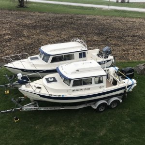 MidnightFlyer-C-Traveler side by side