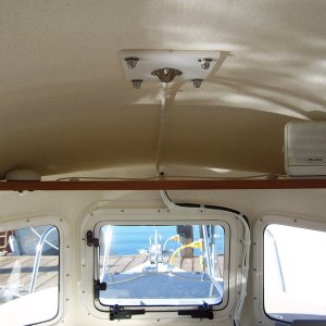 (Sneaks) Oversize shelf with GPS/VHF speaker