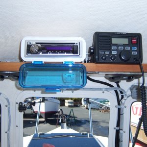 Kenwood Marine AM FM CD, ICOM M 502 VHF