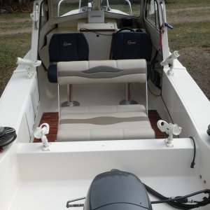 Wise seat rear facing