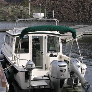 Boat hook location