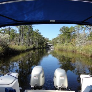 Media 'The creek to Rivercrest' in album 'C-Dories at Rivercrest'
