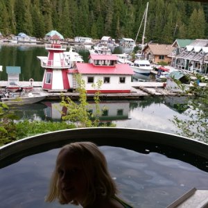 Media 'Salt water hot tub' in album 'Cullen Harbour and Booker passage'
