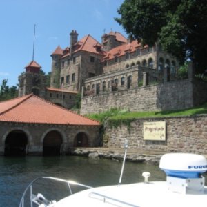 32.) Singer Castle tour