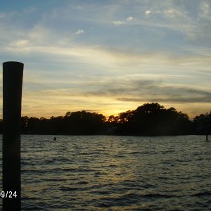 Media 'Tonights sunset..Whittaker Pointe Marina..check back for tomorrow nights sunset..' in album 'Dragonfly Bay Gatering 07. Our first real trip with the boat.'