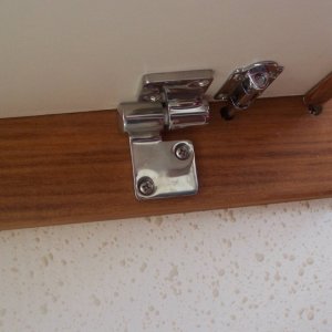 Table mounts 1