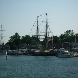 Media 'Port Colborne' in album 'Entrance to Port Dover Basin Marina'