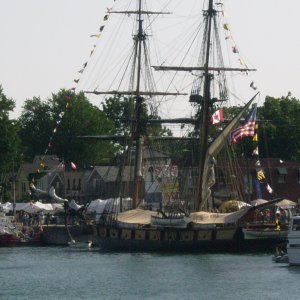 Media 'Port Colborne' in album 'Entrance to Port Dover Basin Marina'
