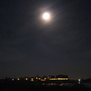Moon Over Star (StarIslandConferenceCenter) View from Smuttynose Is.