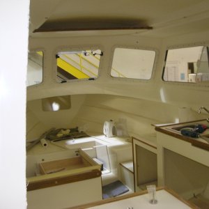 Cabinets/deepsink are in. (Mon 4/18)