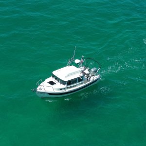 Slow cruising in the Lower Keys.