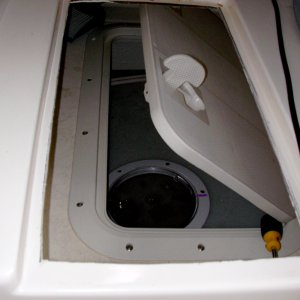 Media 'Water tank inspection window' in album 'Water tank inspection window'