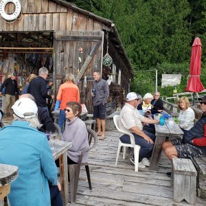 Lagoon Cove Shrimp Boil (a tradition)