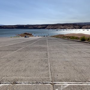 Bullfrog ramp, a long way down & longer way back up to retrieve pickup & trailer at end of cruise