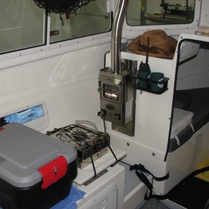 Removable Galley 
w/ Dometic Alcohol Stove