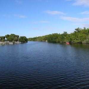 Channel leading to backcountry from Flamingo. Limited clearance & draft.
