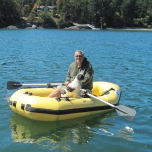 Pat and Baxter in Dinghy at Blind Island 8-16-16