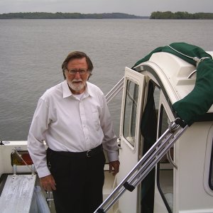 The famous Bill Russell from the "Bill & Ed trip to the Keys" ties up
