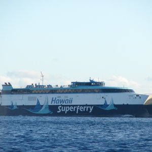 Superferry returning to Honolulu Harbor from Maui