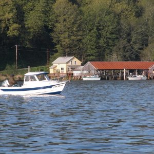 Media '(Primative) Denebola trolling' in album 'C-Pod at Catheterdalamet Marina'
