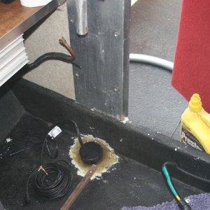 Media 'about the half-way-point in the Classic hull, works great in this spot for speeds under 13 knots or so.' in album '2006C View from above.jpg'