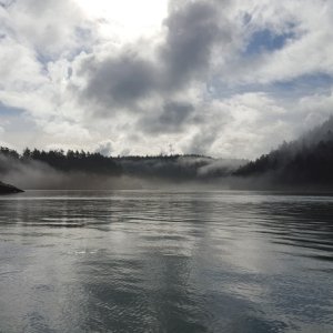 Media 'Flat water' in album 'Leaving the fog behind'