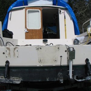 Bare transom