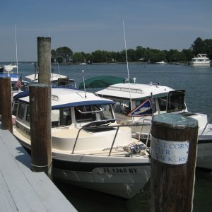 Media 'Docked at St Michaels' in album 'HUNK E DORY'