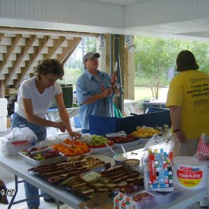 Sandra Paula and Jeanne discussing breakfast.