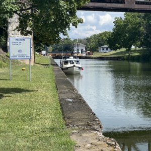 C-Traveler tied up on wall near lock 28B