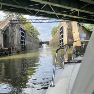 Lock 32