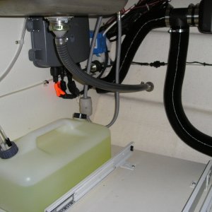 Media '10L diesel fuel tank.' in album 'Mounting plate for Webasto mounting bracket'