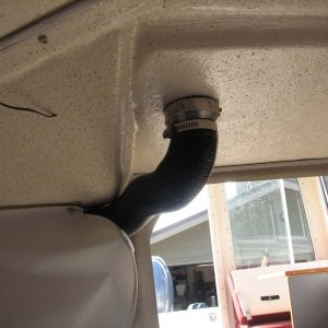 Espar vent for windshield