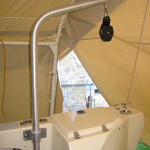 (Rock-C)Photo of the crabing davits, as promised.