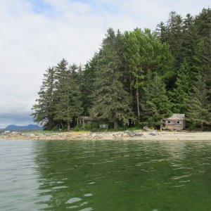 Marvin Islands, Kitasu Bay