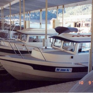 Media '(C-Bill) Steve\'s 04 model (left) Bill\'s 91 model (right)' in album '(Sea Wolf) Lake Shasta Gathering'