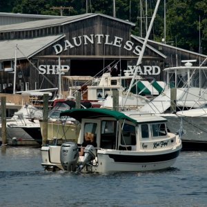 Knot Flying in front of Dauntless Shipyard, Essex